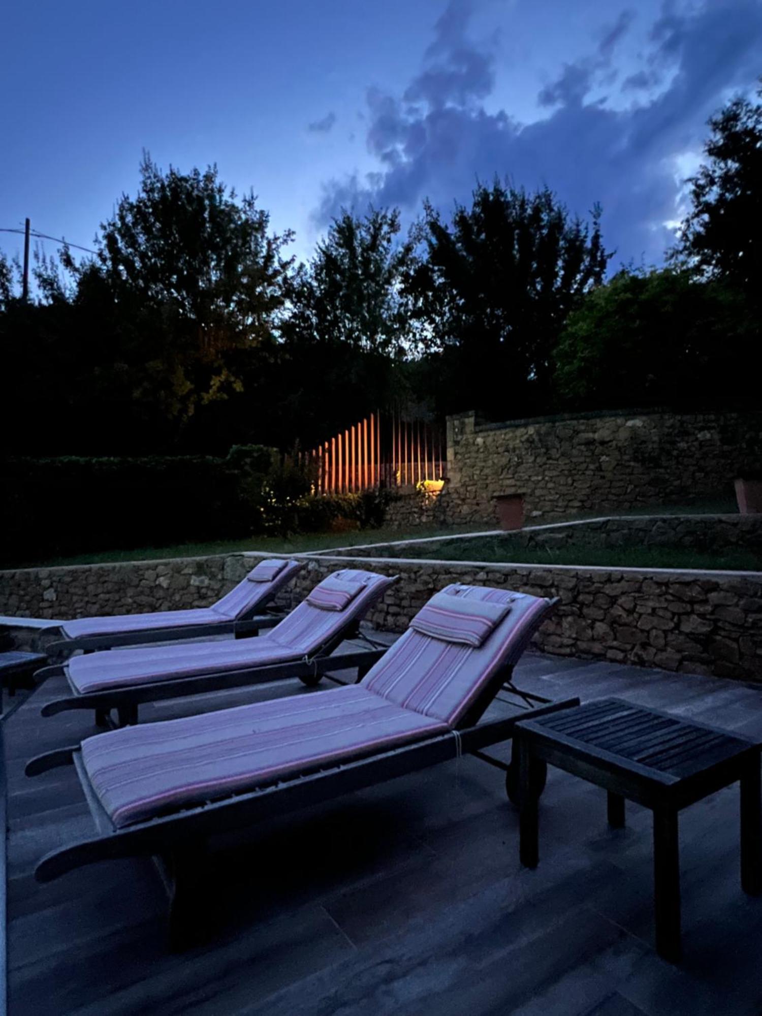 Villa Manoir le Roc à Couze-et-Saint-Front Extérieur photo